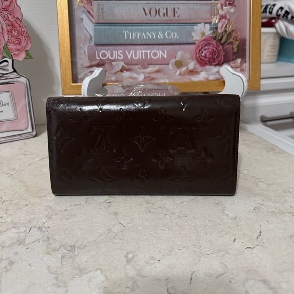Louis Vuitton REPAINTED brown monogram vernis wallet w/insert chain and COA